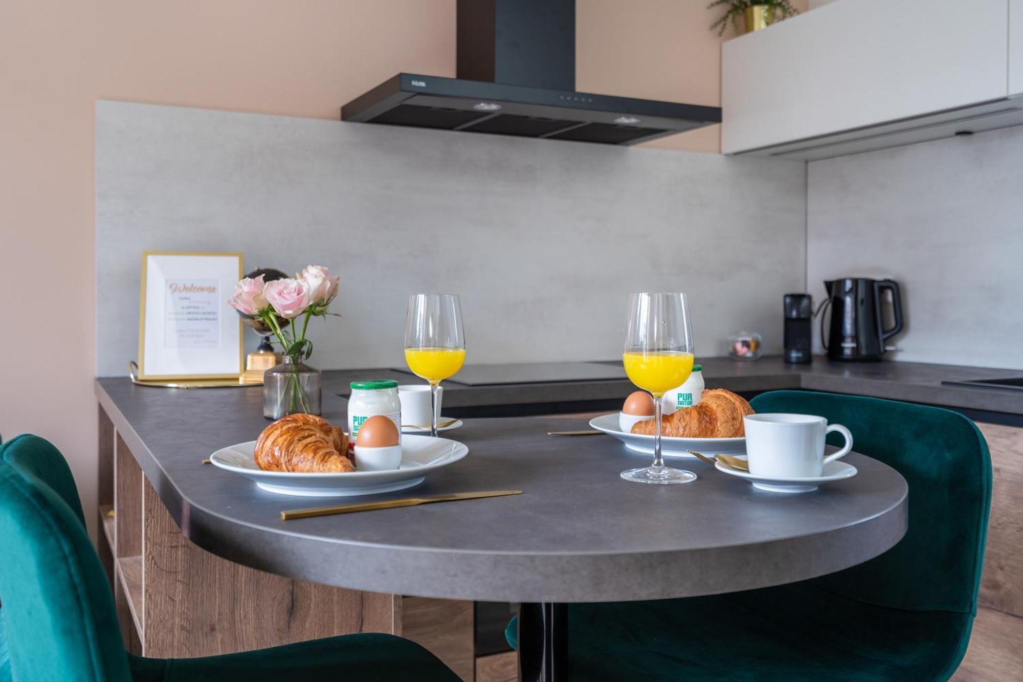 Luxury Fully Equipped Studio - Centrally Located Apartment Huizen Exterior foto